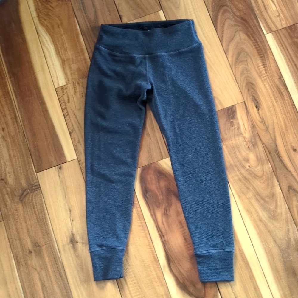 Rabbit waffle Capri leggings